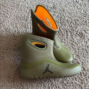 Kids Jordan Lil Drip- Olive Green Slip-On Shoes Brand new